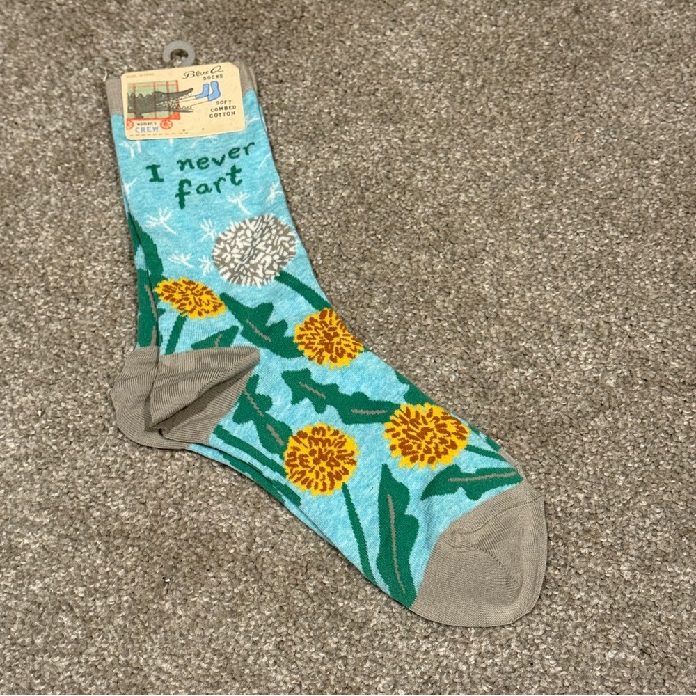 NWT Blue Q I Never Fart Single Pair Crew Socks NEW Womens Size 5-10